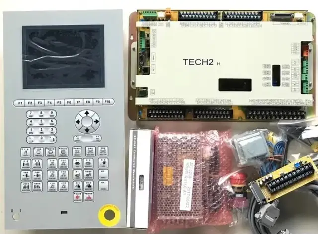 CPU Union Industrial TECH2H com Painel Q8 e Tela LCD de 8 Polegadas